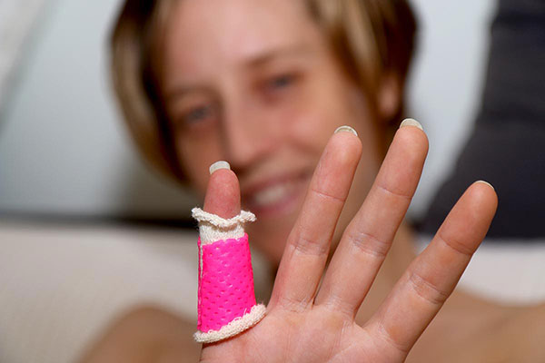 Bronwen showing off her new finger splint