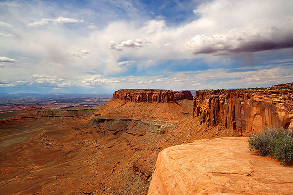 Cliffs and canyons everywhere