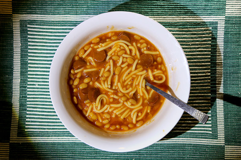 Vegetarian sausages, baked beans & spaghetti