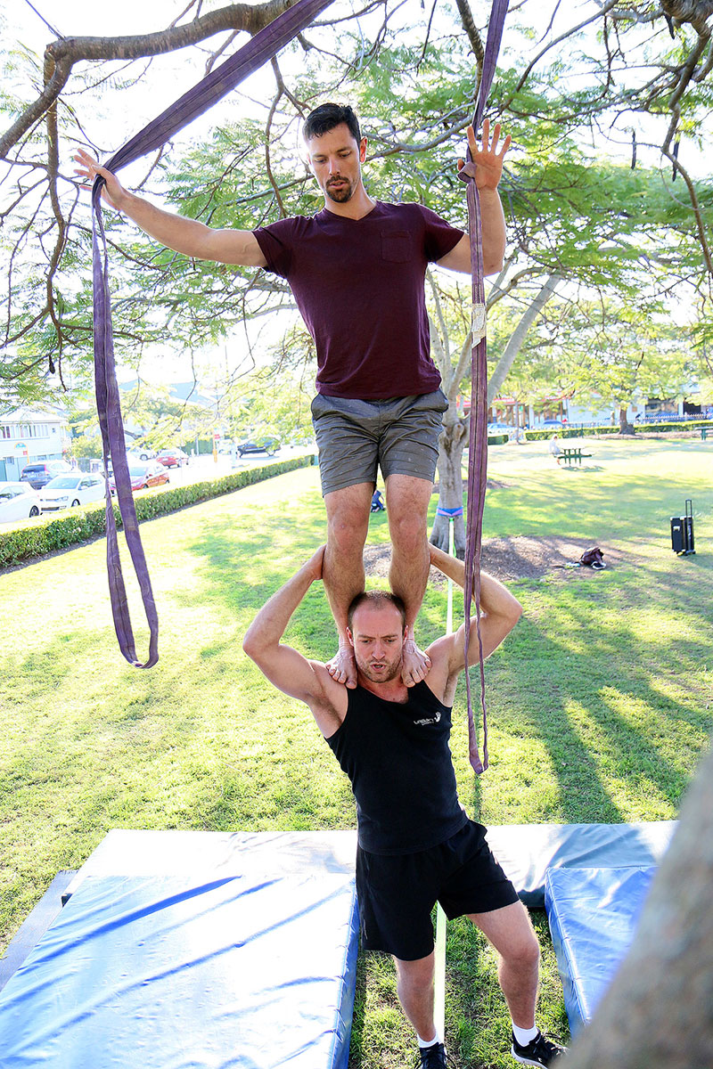 How many slackliners does it take to change a lightbulb?