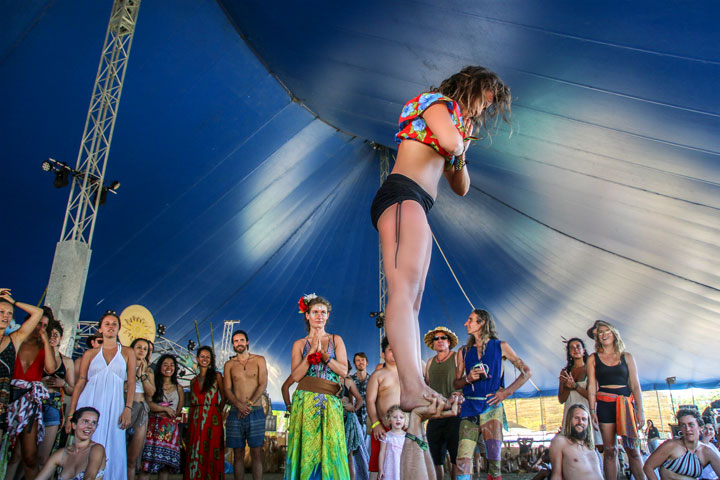 Beatriz, Som De Calcada at Irie Top, Island Vibe Festival 2019, Stradbroke Island