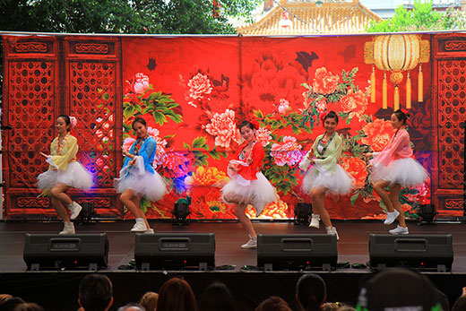 Shanghai Pop Girls at Chinatown Mall