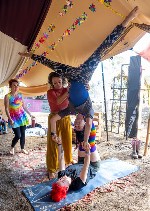 Acro yoga play, Jungle Love Festival 2022