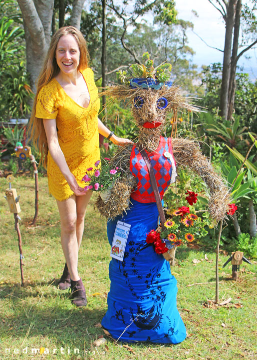 Bronwen at the Tamborine Mountain Scarecrow Festival