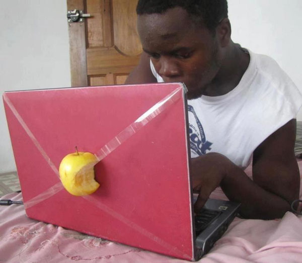 Make your own Apple laptop the cheap—and healthy—way!