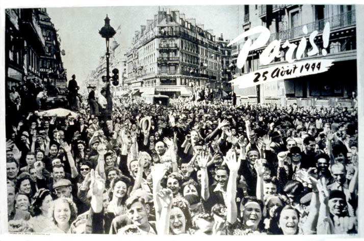 Mass celebration in Paris after its liberation