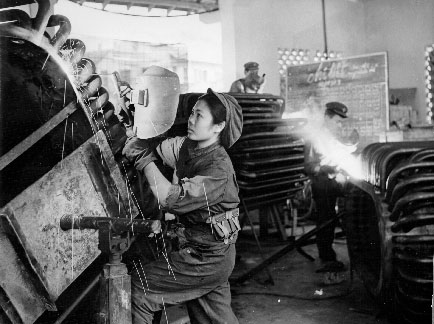 Woman Welding In Vietnam Woman Welder